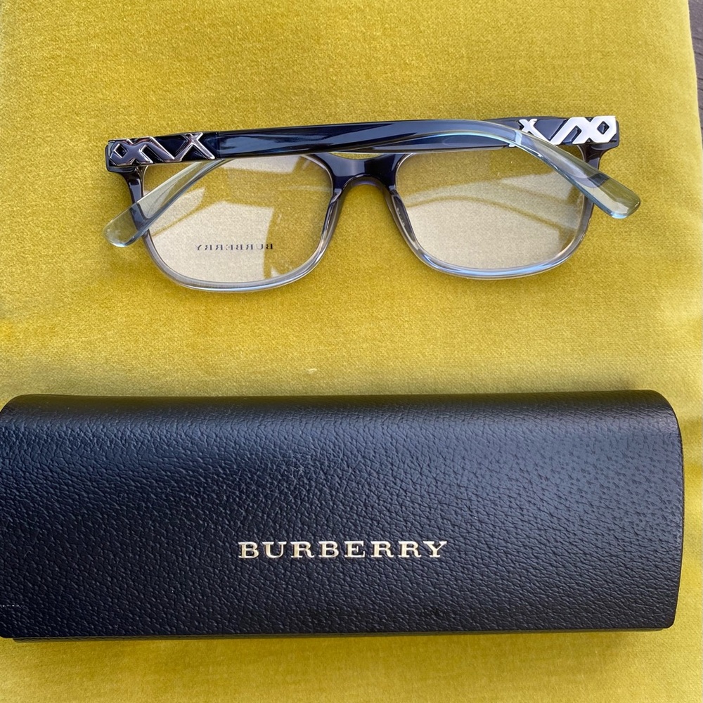 Burberry eyeglasses - Picture 2 of 3